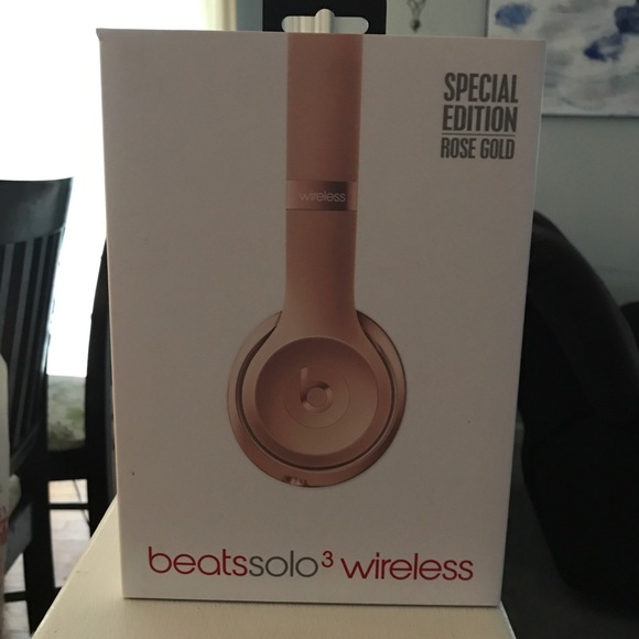 Rose Gold LE Beats - Picture 4 of 4